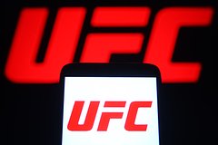 Российский боец ММА одержал третью подряд победу в UFC